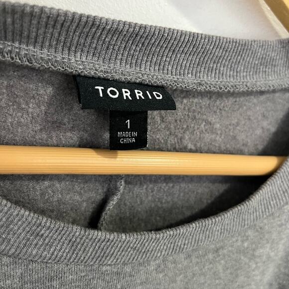 Torrid Gray Cozy Fleece Shift Dress with Rainbow Cuffed Sleeves Tie Waist 1X - Picture 7 of 9